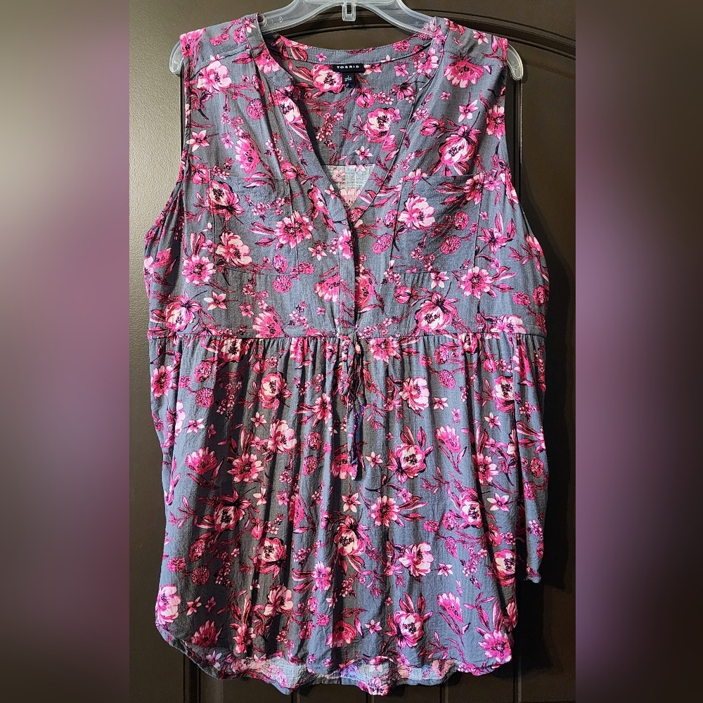 Torrid, size 1 Sleeveless top